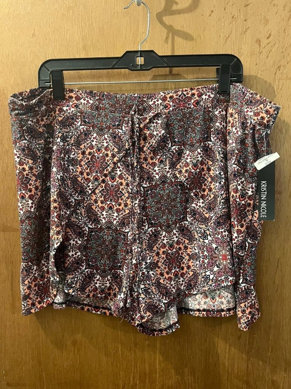 Size 3X - Kristin Nicole - NWT - Multi-Colored Printed Shorts